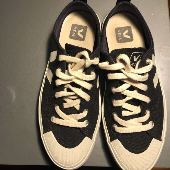 SOLD! - Picture 3 of 4